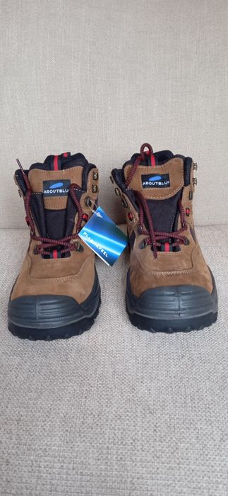 Чисто нови зимни работни обувки