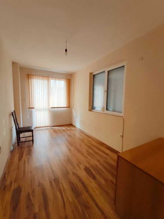 Дава се под наем Тристаен апартамент в Бургас, Меден рудник - зона А - 80 кв.м за 96.9 € - Снимка #9