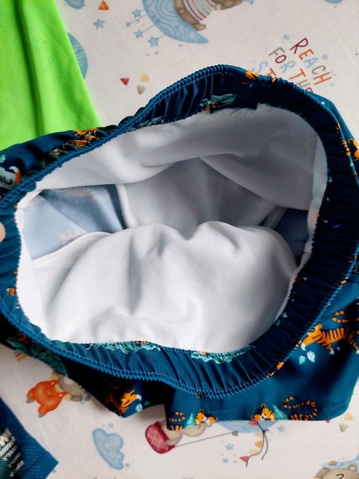 Costume de baie, băieți 6-7 ani, mărime 122