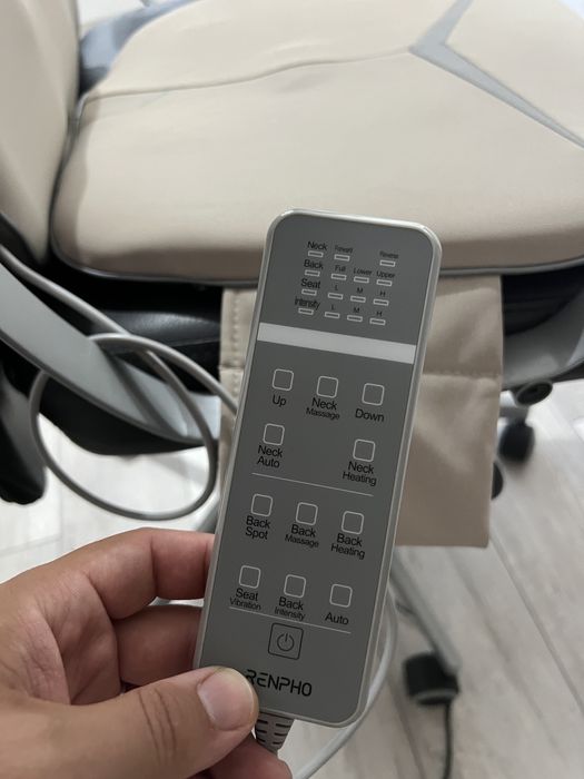 Husa cu masaj RENPHO scaun fotoliu, folosita foarte putin