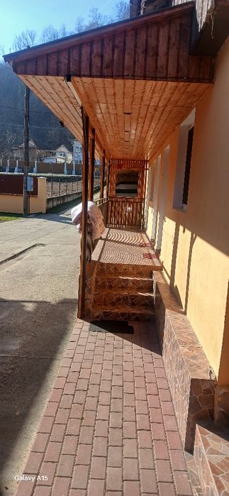 De inchiriat pe termen lung