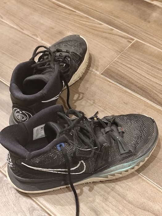 Vand pachet 3 perechi de ghete SH de baschet mar.42