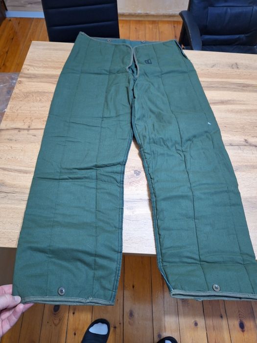 Ловно камуфлажно елече . Камуфлажни дрехи риза , шуба без подплата.