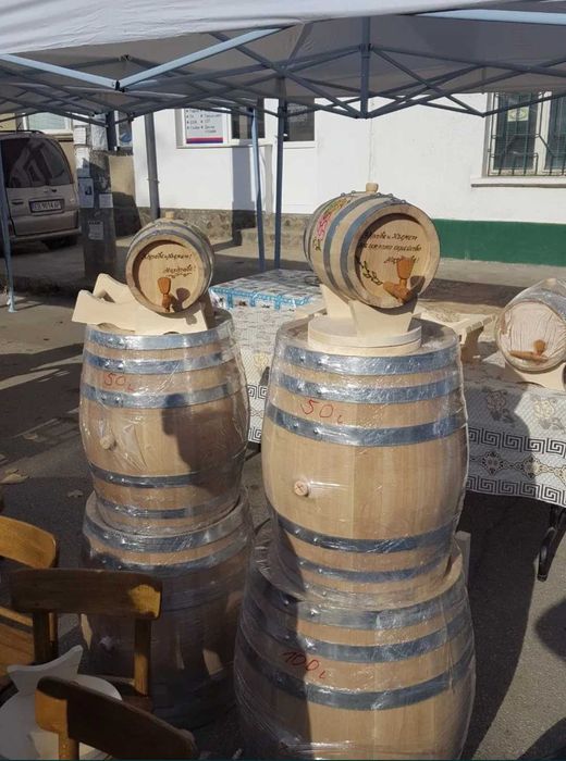 Дъбови бурета и бъчви за вино и ракия