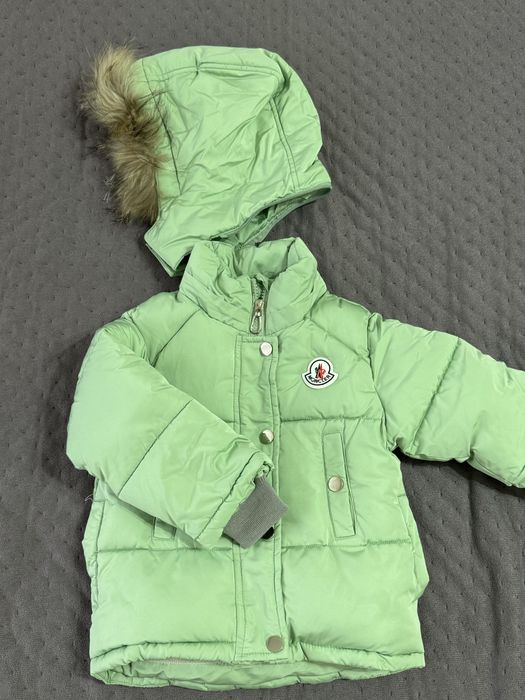 Куртка демисезонная.