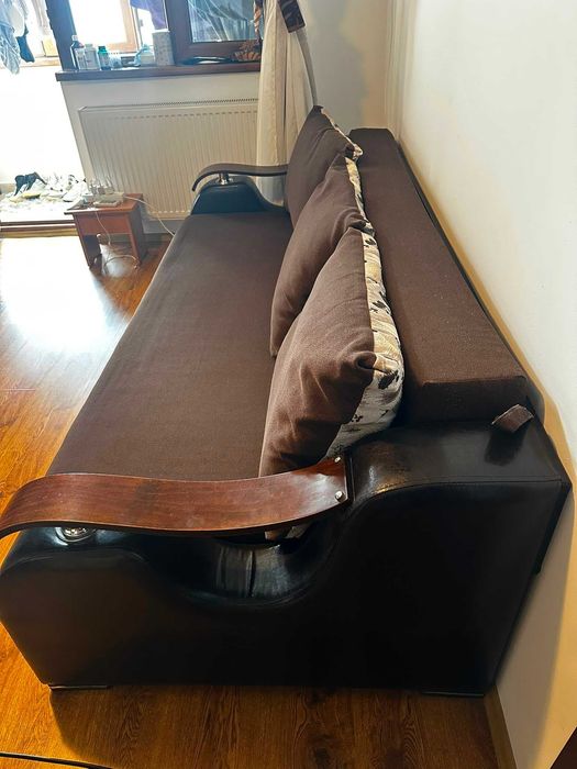 Canapea extensibilă 3 locuri, 220 cm, cu ladă și 3 perne