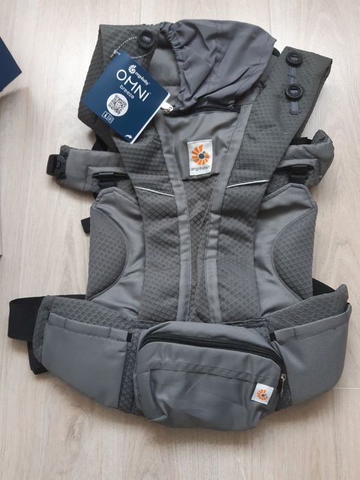 Ергономична раничка Ergobaby OMNI Breeze