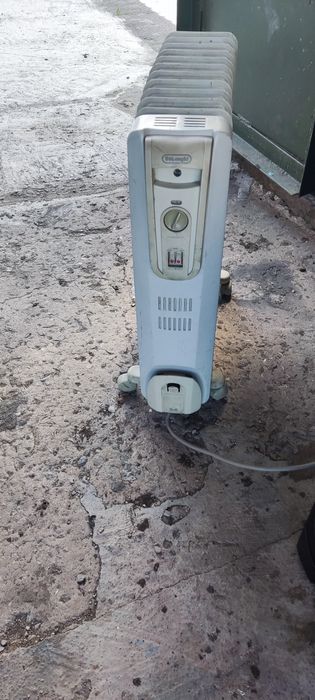 Продам масляный электрообогреватель
