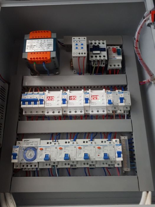 Услуги Электрик по вызову електирика устанавка монтаж оборудования для