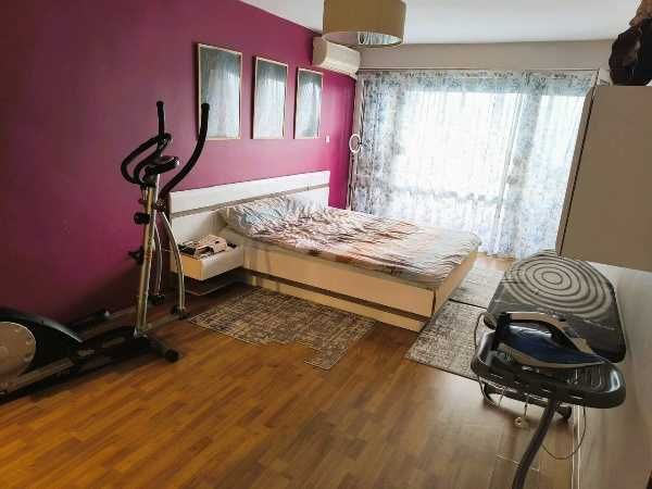 Продавам тристаен апартамент в кв. Лазур, гр. Бургас - снимка 7