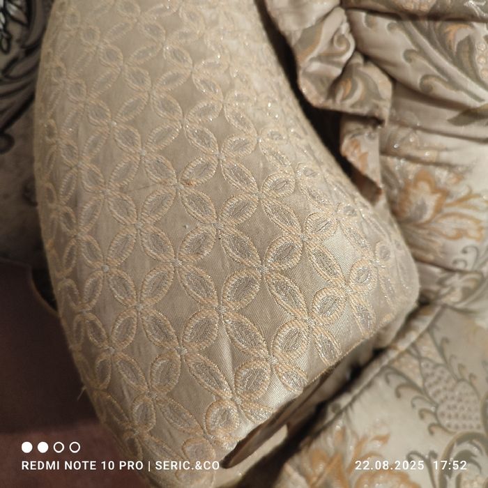 Продам диван дёшево,в хорошем состоянии