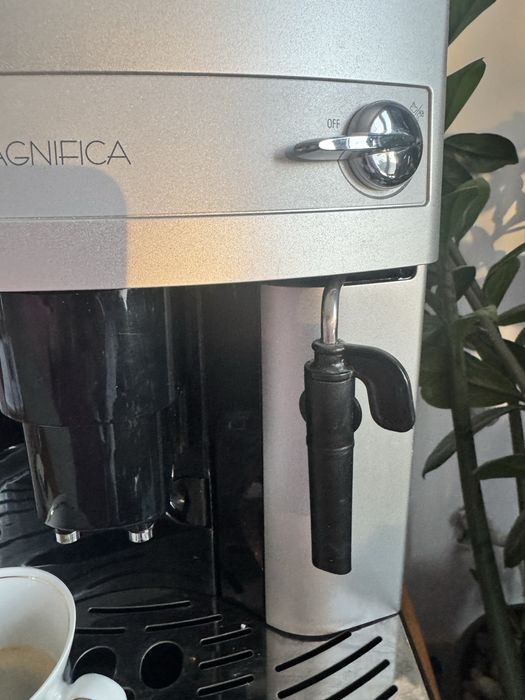 Кафемашина Делонги Магнифика