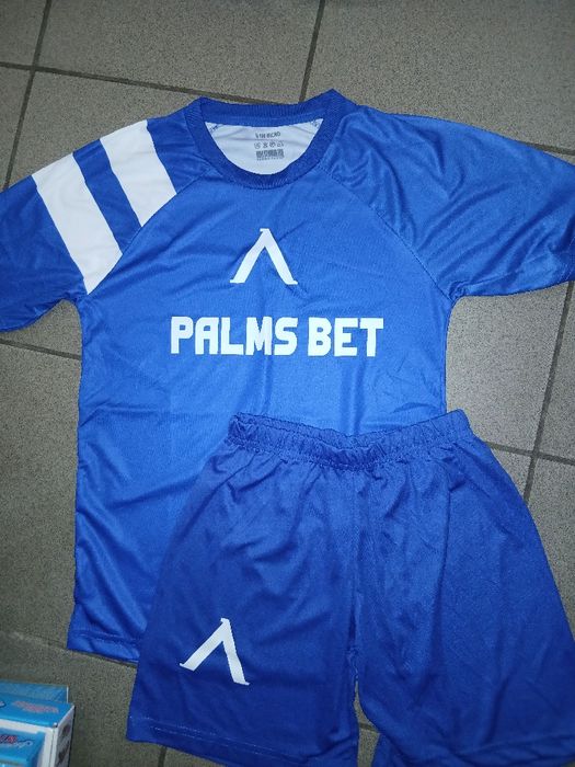 Екипи на футболисти,детски размери от 4 до 16 год.