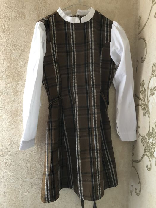 Все платья По 3000 тенге.