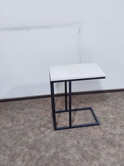 Акция Приставной столик для ноутбука