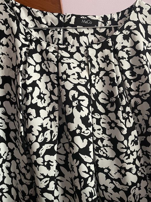 Vând bluză dama M&CO marimea 16