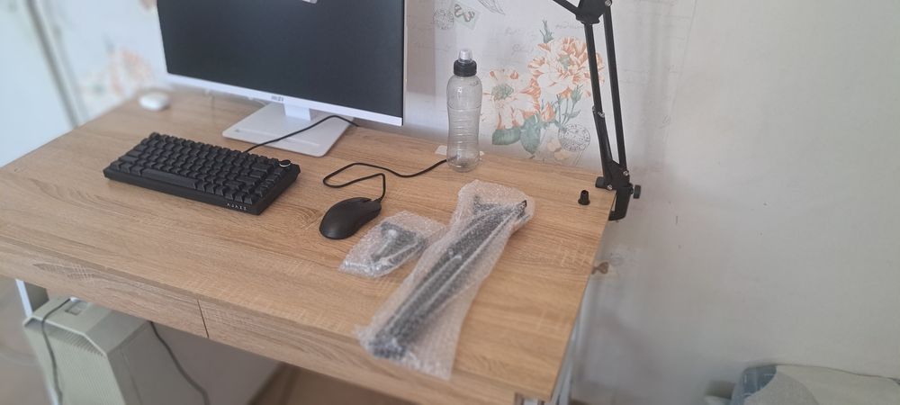 FIFINE стойка / рамо за микрофон, за бюро, регулируемо / Microphone Boom Arm, Adjustable Suspension.