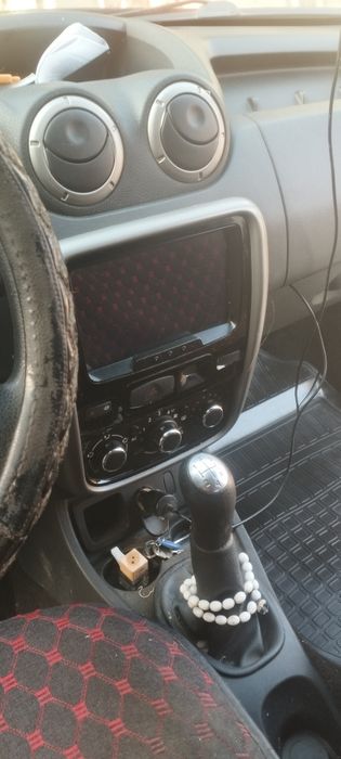 Продам машину Рено Дастер