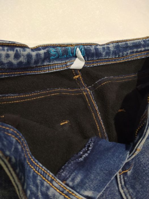 Продам джинсы детские