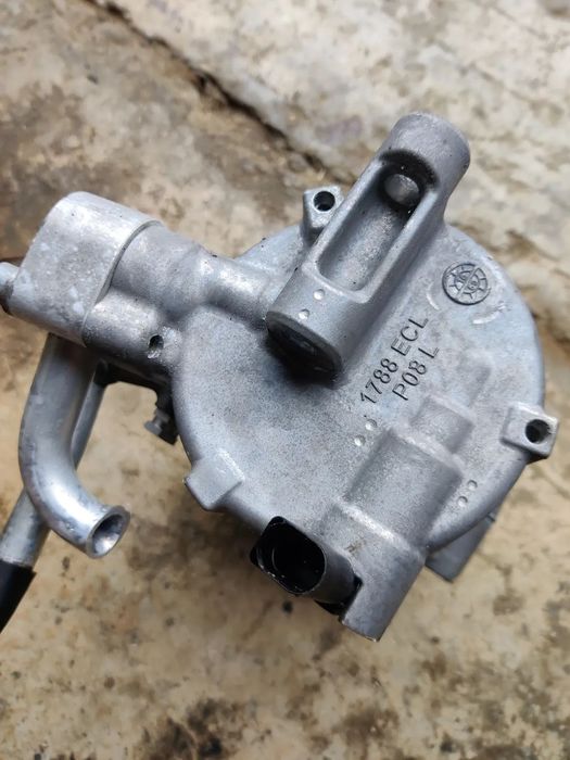 Compresor clima AC Seat Exeo Audi A4 A5 A6 Skoda Vw Passat Tiguan Golf motor 2.0 TDi 8FK351135-421