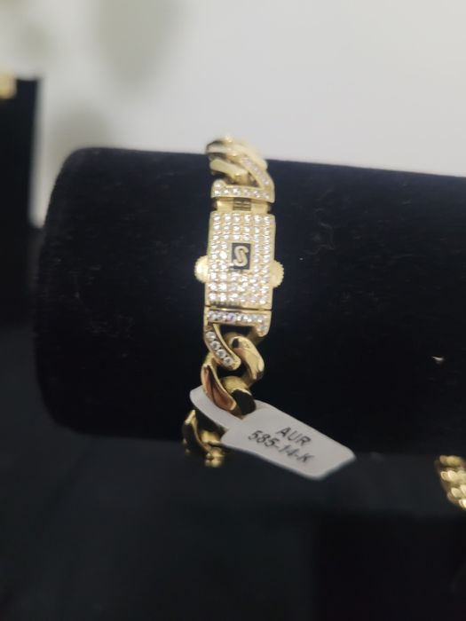 Vând bijuterii din aur de 14K  sau 585.