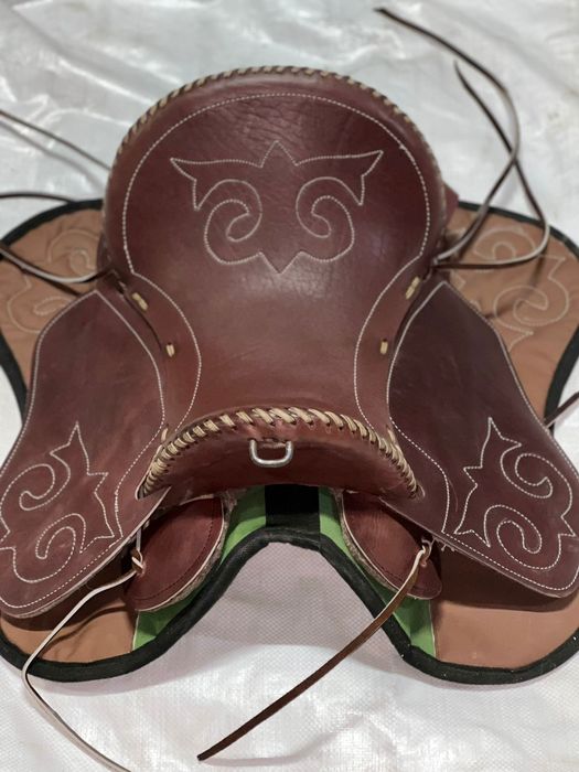 Продам новое седло кавалерия