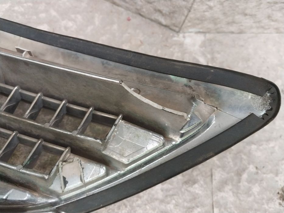 Решетка радиатора Camry