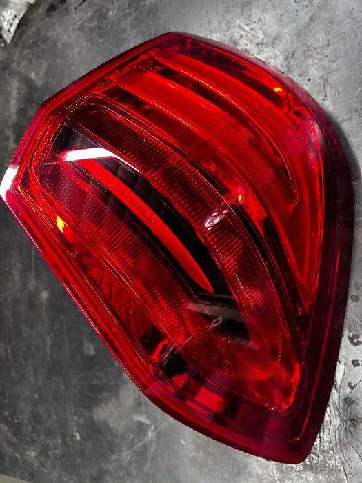 чисто нов ляв стоп(стои в калника) за Меrcedes Benz GL450 4 MATIC