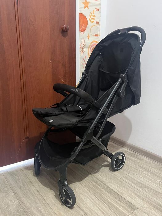 Продам коляску прогулочную