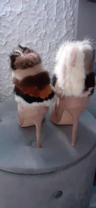 Ghetute de dama cu blanita