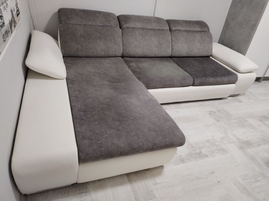 Ъглов диван с функция сън и голяма ракла