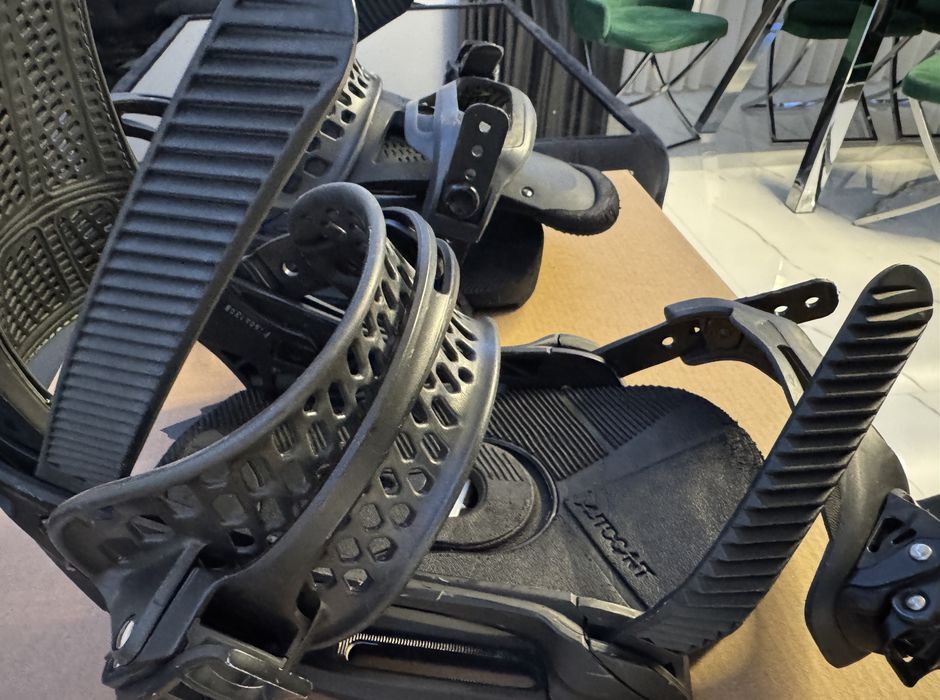 Legaturi Burton MalaVita