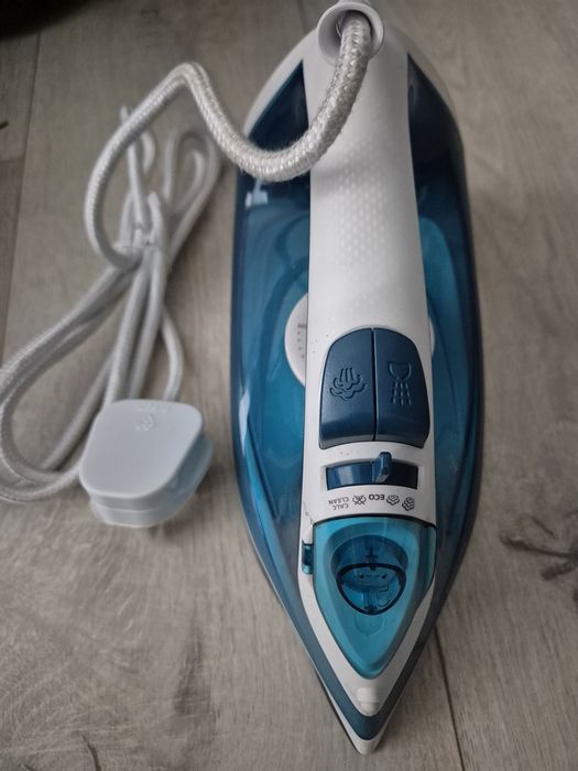 Fier de călcat, nou