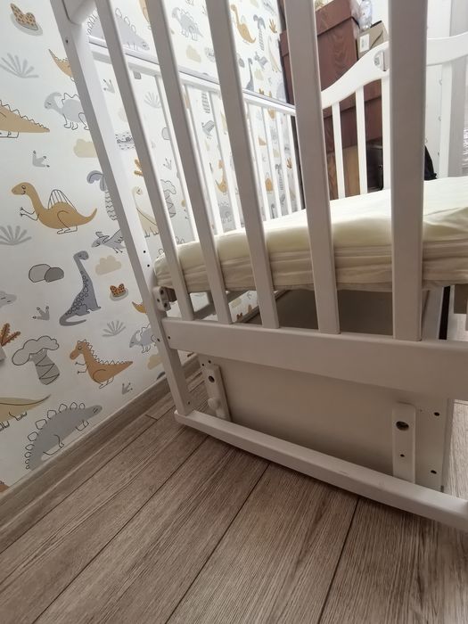 Продам кроватку детскую