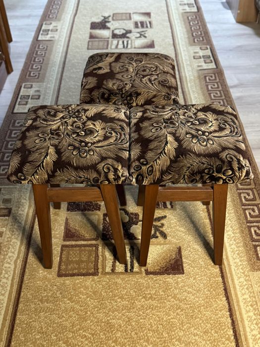 Табуретки 3 штуки