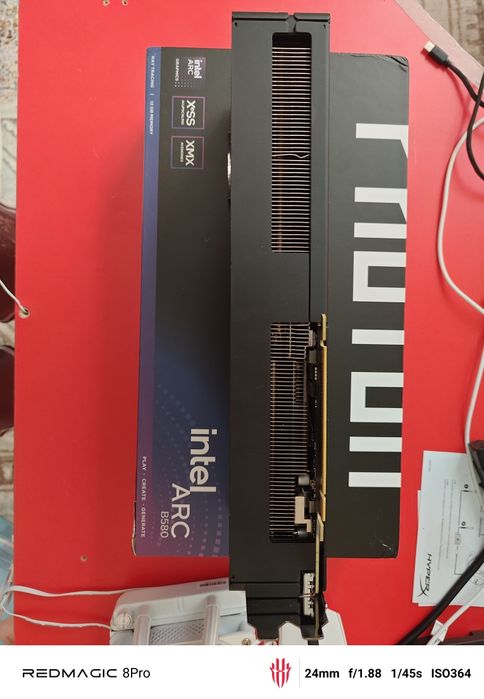 Intel arc B580 GUNNIR