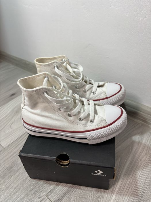 Converse Chuck Taylor, marimea 32