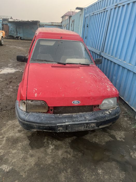 запчаст есть в наличии Ford escort