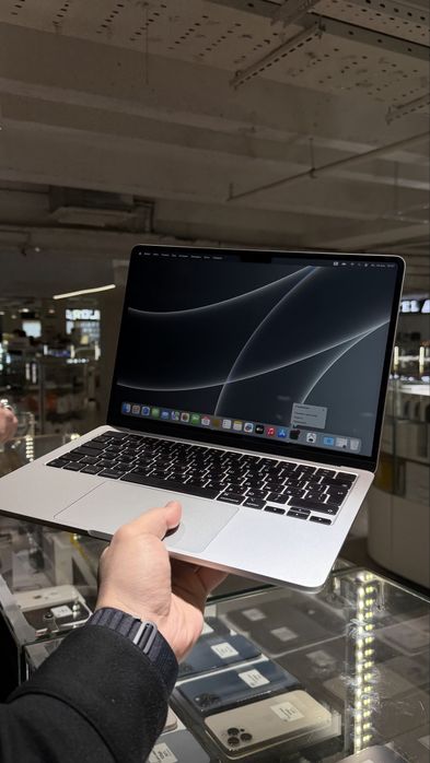 MacBook Air m2 8 256 gb