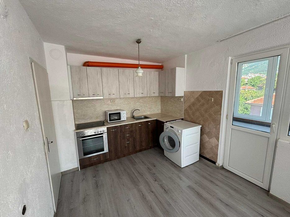 МНОГОСТАЕН 130 кв.м, град Карлово
