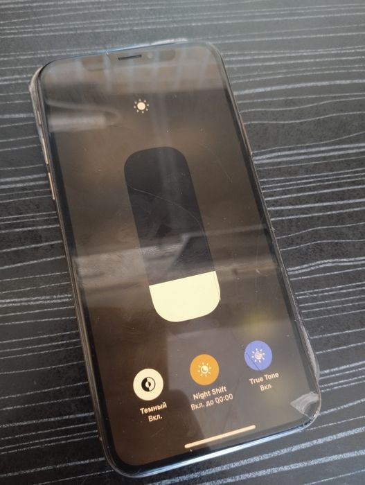 Продам iPhone XS 64gb