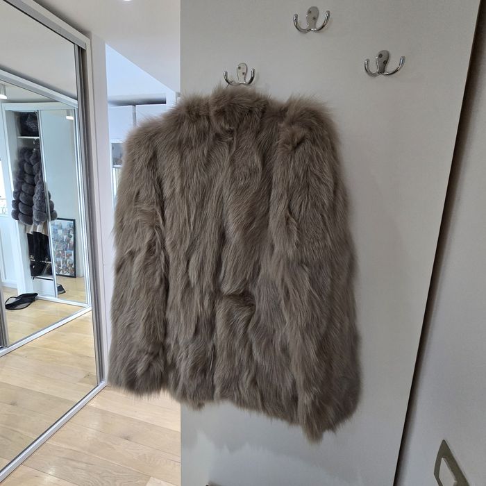 Haina din blana naturala