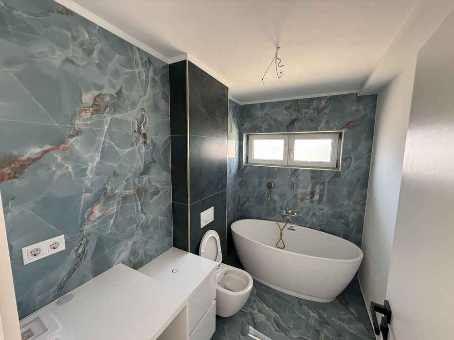 Vand apartament 3 camere/ schimb cu auto