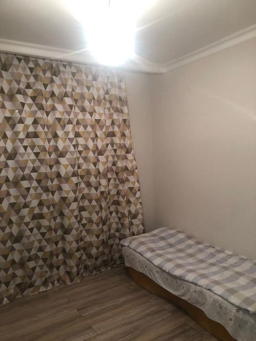Продам дом в м/не  Бирлик