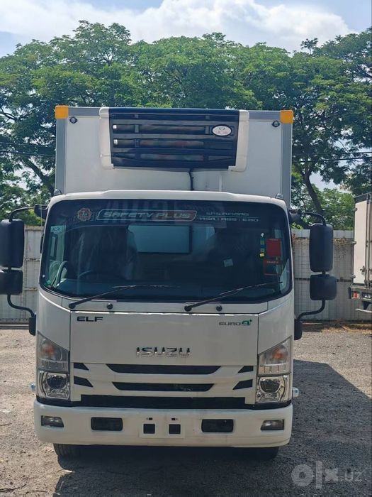 Isuzu samosval avtomobil