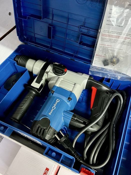 Перфоратор Донг-Ченг, DongCheng