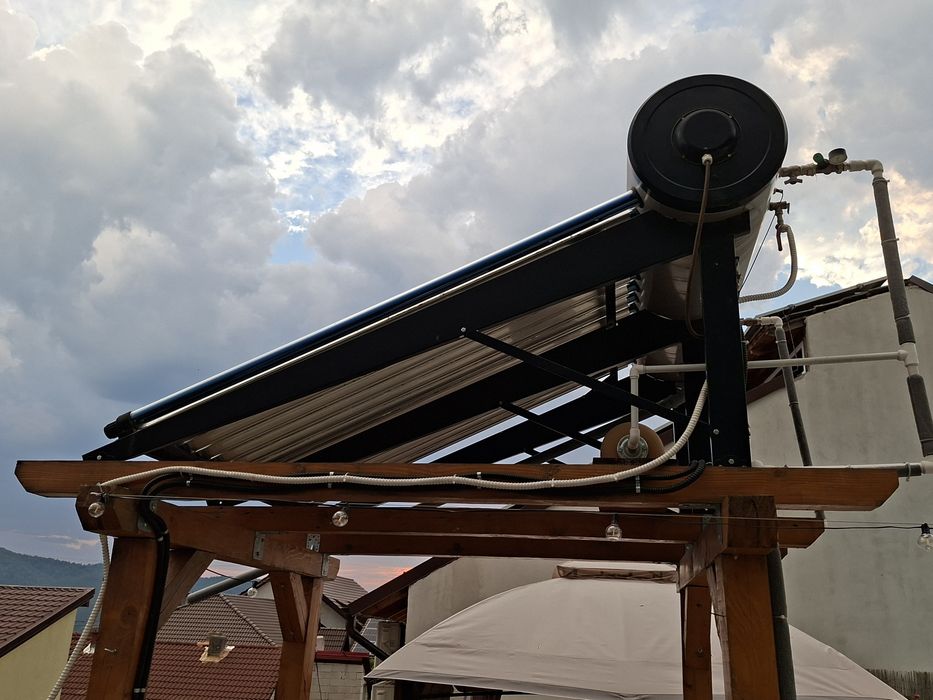 Panou solar apa calda (presurizat)200 litri