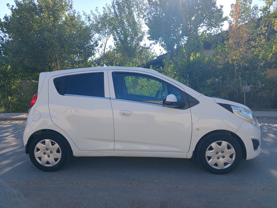 Chevrolet Spark sotiladi