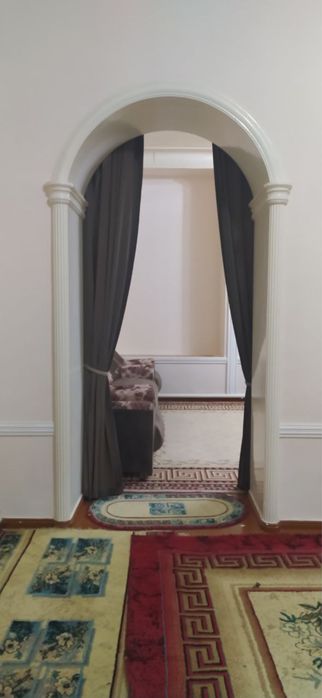 Жиззах шахрида Ховли сотилади,