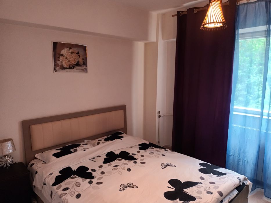 Închiriez apartament cu două camere  decomandat in regim hotelier  etaj 2 cart Craiovita Noua zona Materna